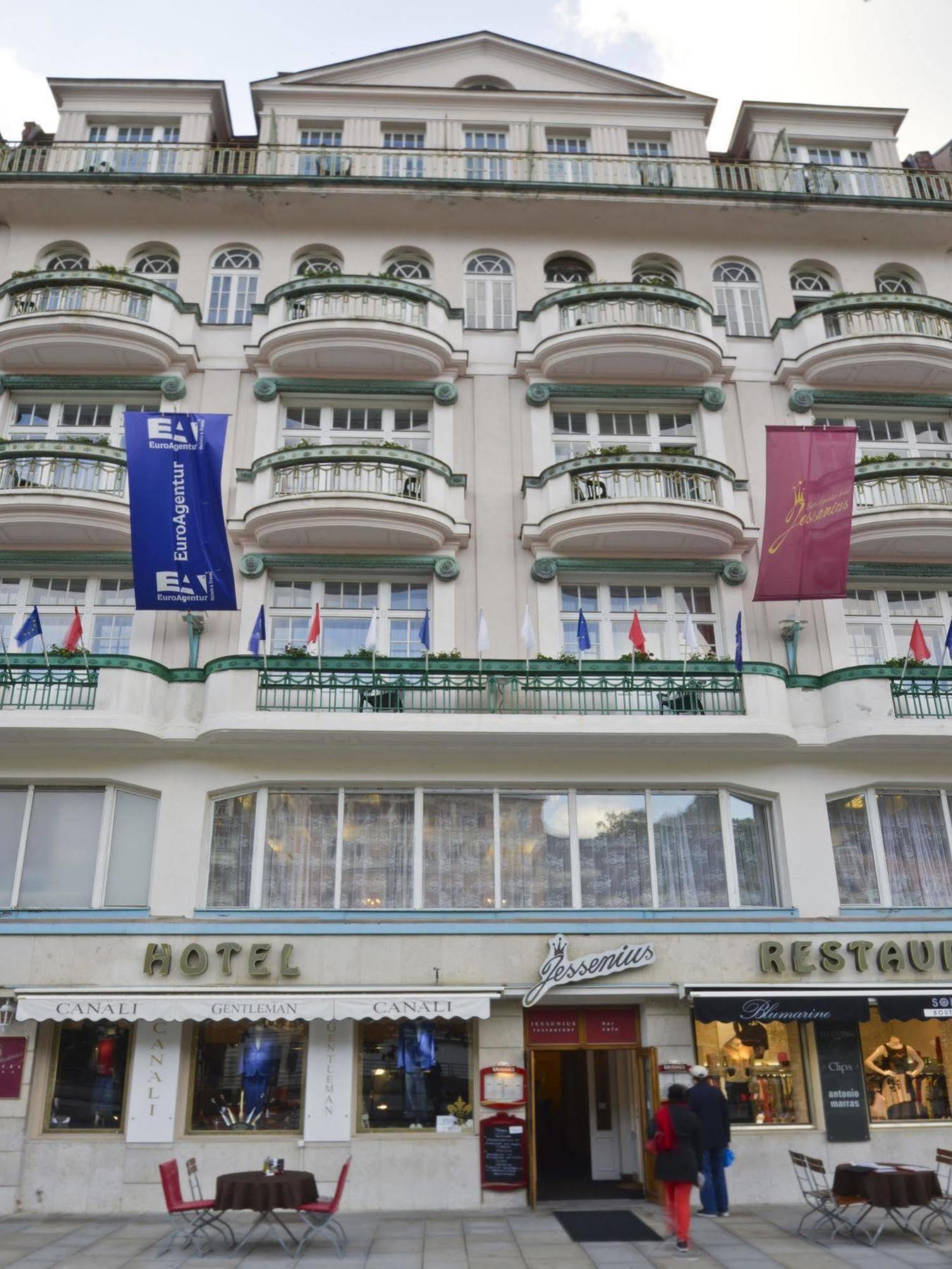 Ea Hotel Jessenius Karlowe Wary Zewnętrze zdjęcie