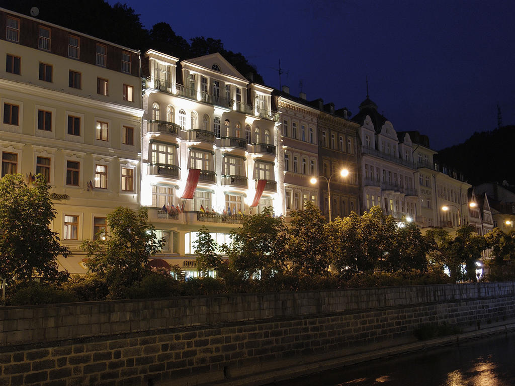 Ea Hotel Jessenius Karlowe Wary Zewnętrze zdjęcie