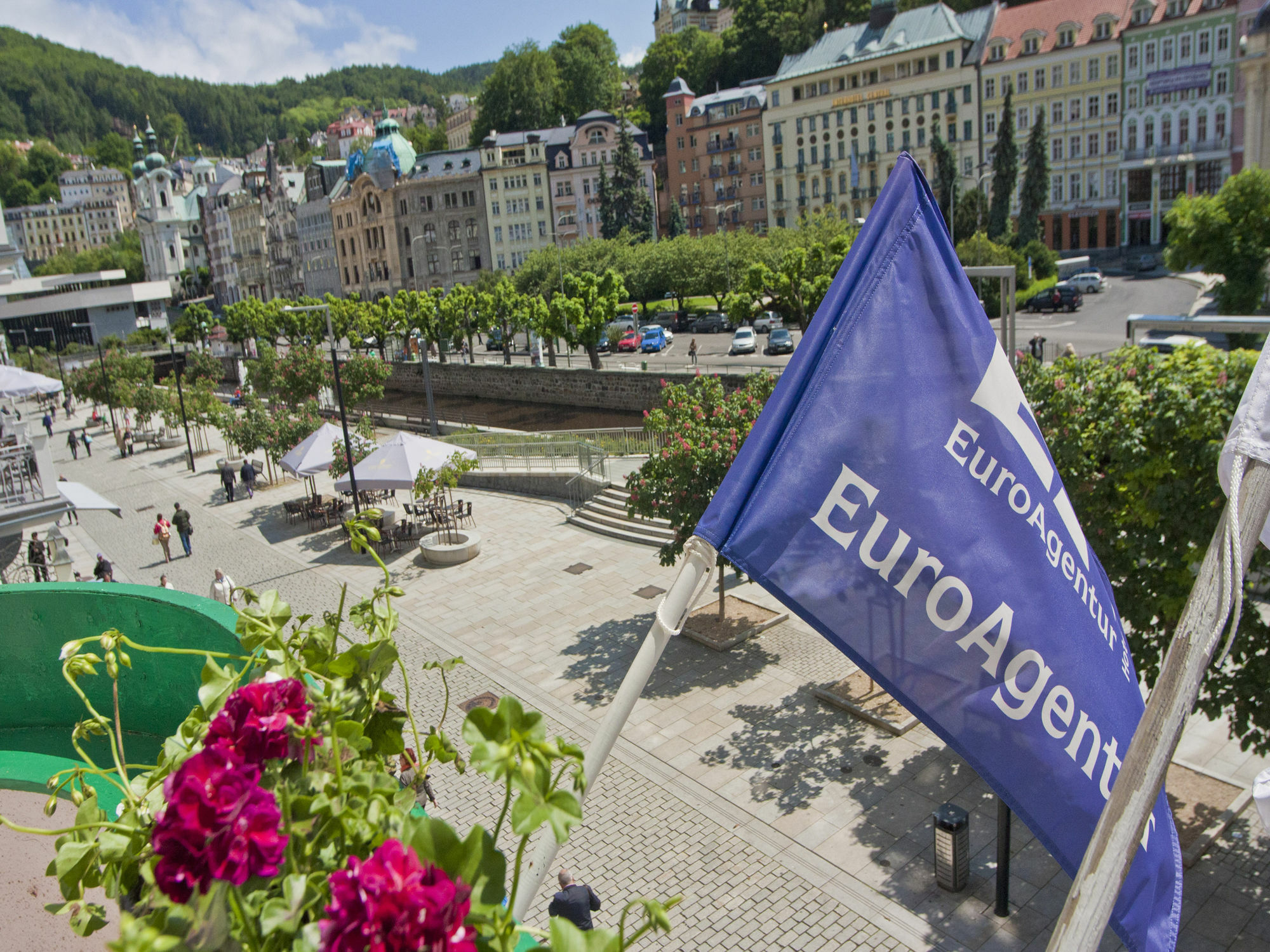 Ea Hotel Jessenius Karlowe Wary Zewnętrze zdjęcie